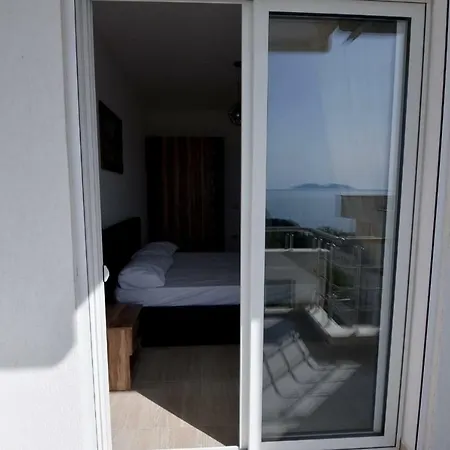 Apartament Chic Wlora